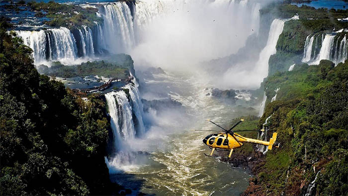 Helicopter Tour of the Falls