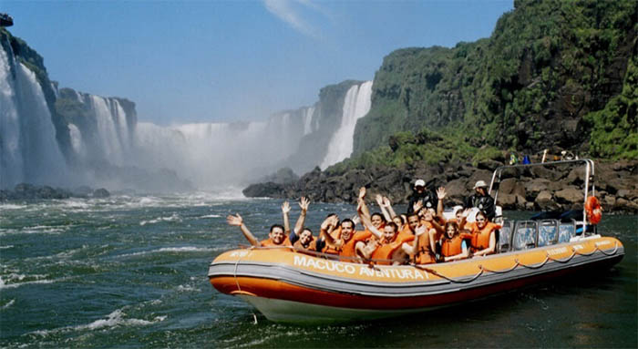 Macuco Safari - Boat  Ride to the Waterfalls